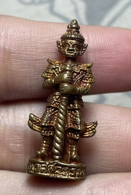 รูปหล่อลอยองค์ ท้าวเวสสุวรรณ 2 หน้า ปีพ.ศ. 2545 วัดจุฬามณี สมุทรสงคราม