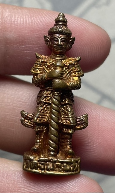 รูปหล่อลอยองค์ ท้าวเวสสุวรรณ 2 หน้า ปีพ.ศ. 2545 วัดจุฬามณี สมุทรสงคราม