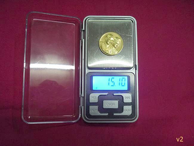 เหรียญ ร.9 ทองคำที่ระลึกครบ 60 ปี ราชาภิเษกสมรส ปี2543 กล่องเดิม ใบเซอร อุปกรณ์ครบ สวยไม่ผ่านการใช ้