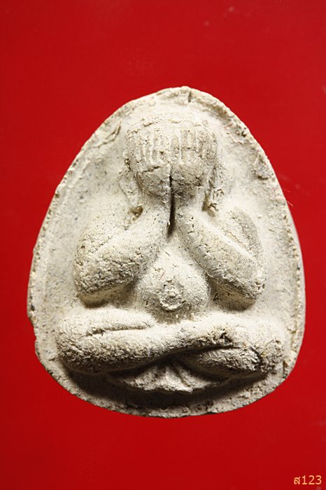 ปิดตารุ่นแรก และรุ่นเดียว หลวงปู่แก้ว วัดช่องลม สมุทรสาคร ปี 25 พร้อมกล่องเดิม...../1