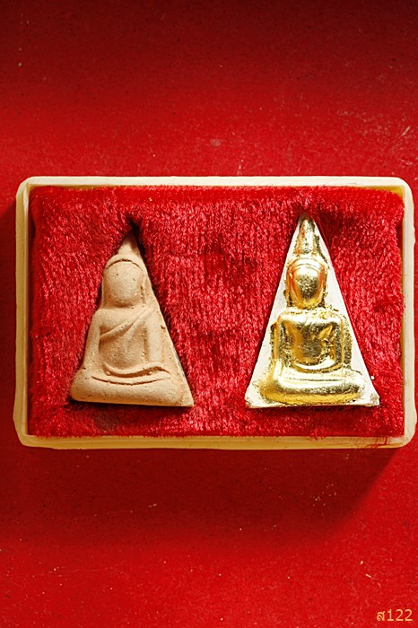 พระนางพญาเนื้อดิน หลวงปู่บุดดา ถาวโร รุ่นอายุ100ปี ...../192