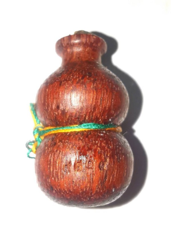 น้ำเต้าเสาร์5 มหาลาภ... พระมหาสุรศักดิ์ วัดประดู่ (พระอารามหลวง) สวยๆๆ. ปี63. เนื้อไม้สัก ดูดทรัพย์ 