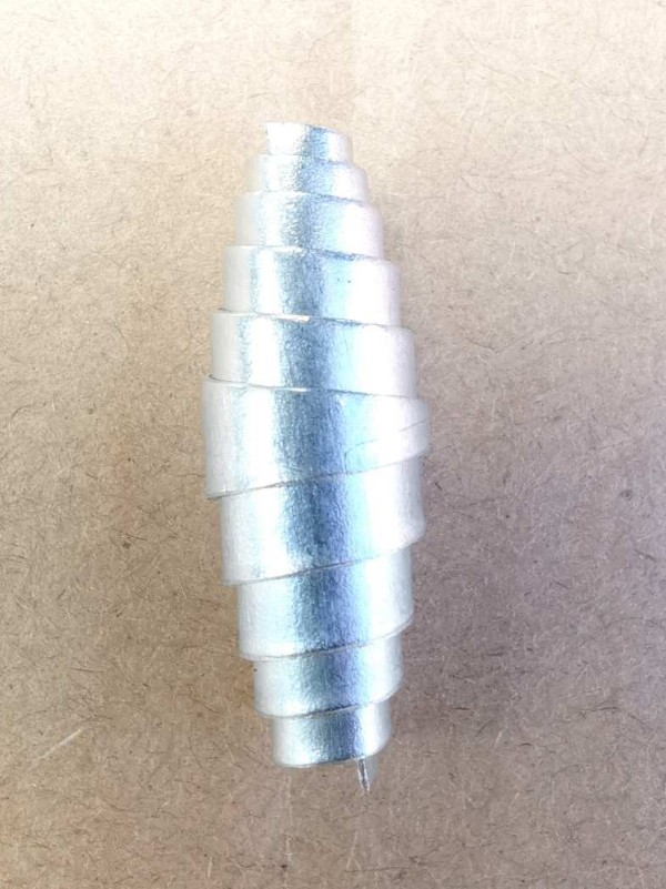 ตะกรุดมหาระงับยอดธง หลวงพ่อใจ วัดพระยาญาติ เป็นวิชาของ หลวงพ่อเนื่อง วัดจุฬามณี เป็นครั้งแรกที่จัดสร