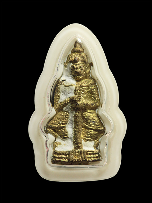 รูปหล่อท้าวเวสสุวรรณ รุ่นแรก ปี 2546 หลวงพ่อสาคร วัดหนองกรับ ด้านหน้าตอกโค๊ต "ส" ( สุดยอด หายาก )...