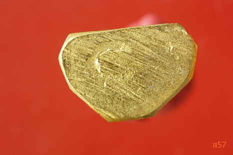 รูปหล่อหลวงพ่อศิลาแดง