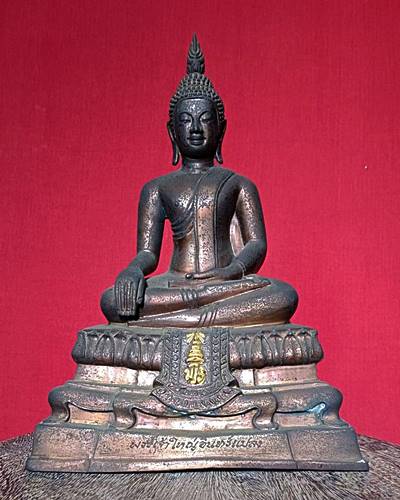 พระเจ้าใหญ่อินทร์แปลง วัดมหาวนาราม จ.อุบลราชธานี พ.ศ.2528 หน ้าตัก 5 นิ้ว อุดปูนฝังพระ 3 องค์ 