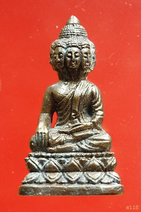 รูปหล่อลอยองค์พระมหาเศรษฐีนวโกฎิ วัดกระดาน 