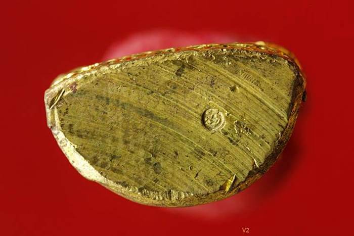 รูปเหมือนปั๊มเทพประทานพร หลวงพ่อคูณ วัดบ้านไร่ รุ่นแรก สวย คอไม่ราน ปี 2536 พร้อมกล่องเดิม..../917