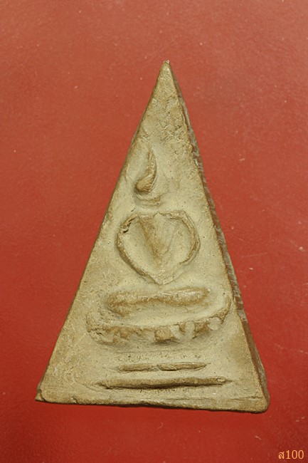 พระปางสมาธิอาจารย์เชื้อ หนูเพชร วัดสะพานสูง