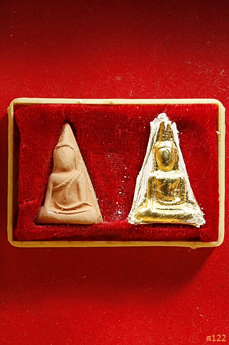 พระนางพญาเนื้อดิน หลวงปู่บุดดา ถาวโร รุ่นอายุ100ปี ...../186