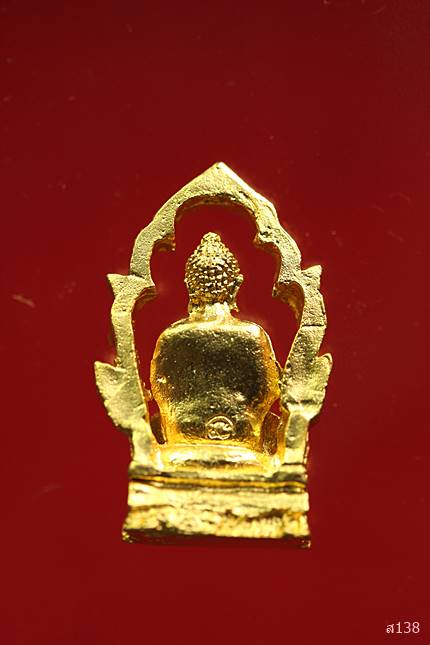 รูปหล่อหลวงพ่อเพชร วัดขุนสงฆ์ จ.สิงห์บุรี พร้อมกล่องเดิม