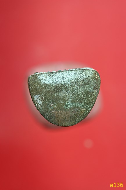 รูปหล่อหลวงพ่อเป้า หลังหมายเลข1 (ไม่ทราบที่ )