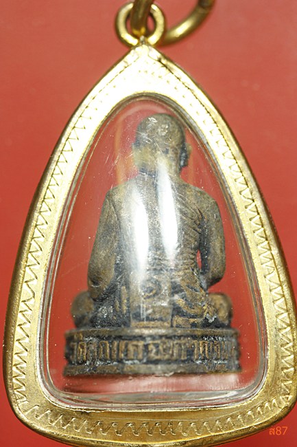 รูปหล่อครูบาวิริยะ วัดลูกเกจ จ.กาญจนบุรี