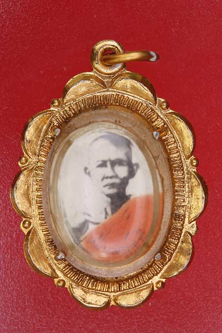 ล็อกเก็ตหลวงพ่อทองดี