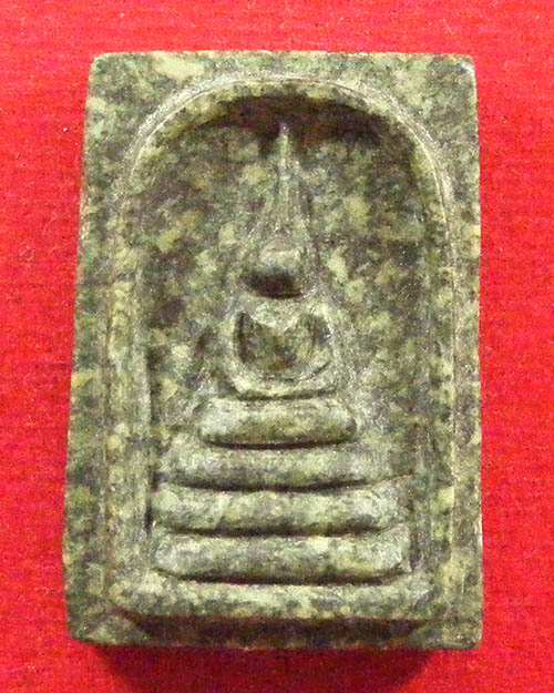  พระหินแม่น้ำโขง หลวงปู่ฟัก พิมพ์สมเด็จ วัดเขาน้อยสามผาน จังหวัดจันทบุรี