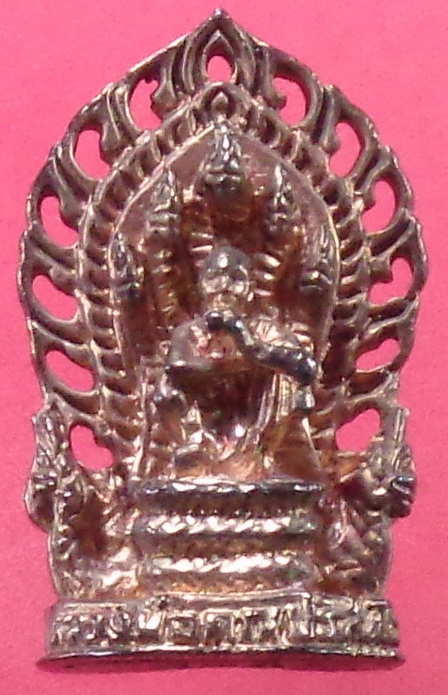 หลวงพ่อคูณ ปริสุโธ วัดบ้านไร่ อ.ด่านขุนทด เนื้อเงินแท้ รุ่นคูณพันล้าน สวยครับ