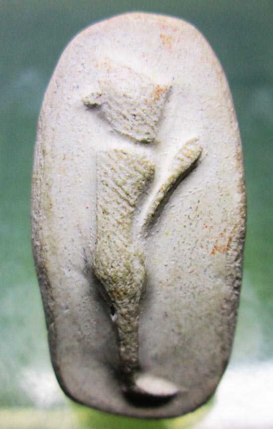 พระผงวัดพลับ พิมพ์วันทาเสมา ปี2516 ลป.โต๊ะปลุกเสก