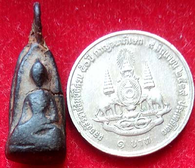 *พระรอด เนื้อผงลูกอม หลวงพ่อไล้(ร้าย) วัดเขายี่สาร สมุทรสงคราม*