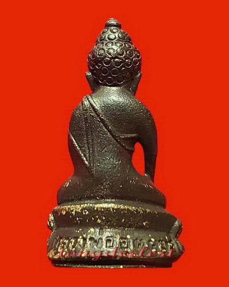 พระกริ่งอุดมลาภ หลวงพ่ออุตตมะ วัดวังก์วิเวการาม จ.กาญจนบุรีค่ะ