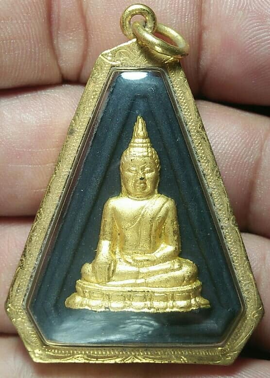 พระนางพญาคัมภีร์ดำ วัดราษฎร์ศรัทธาธรรม(ท้ายดอน)  ชลบุรี   กรอบไมค่อน