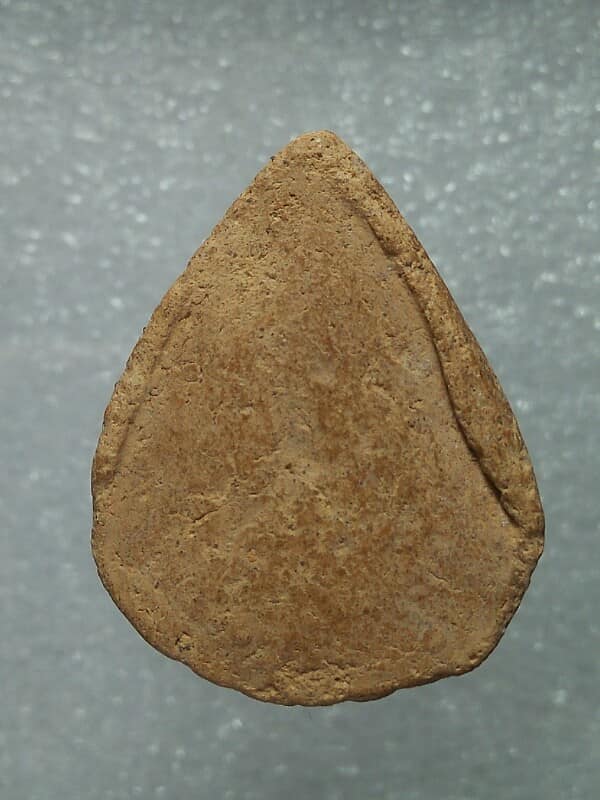 พระเนื้อผง พิมพ์หยดน้ำ