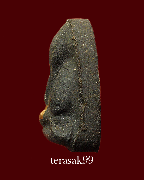 พระปิดตาหลังแบบ เนื้อผงคลุกรัก เจ้าคุณวิเชียร วัดเคลือวัลย์ ชลบุรี ราคาเบาๆ