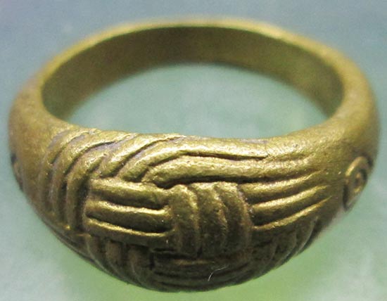 แหวนพิรอด หลวงพ่อสมบุญ วัดลำพันบอง สุพรรณบุรี