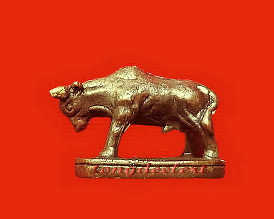 วัวธนูหลวงพ่อแช่ม วัดดอนยายหอม จ.นครปฐม เนื้อทองผสม สวยมากค่ะ