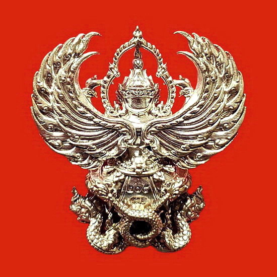 พญาครุฑหยุดนาค หลวงพ่อชม วัดโปรดสัตว์ จ.อยุธยา เนื้อทองขาว สวยมากค่ะ