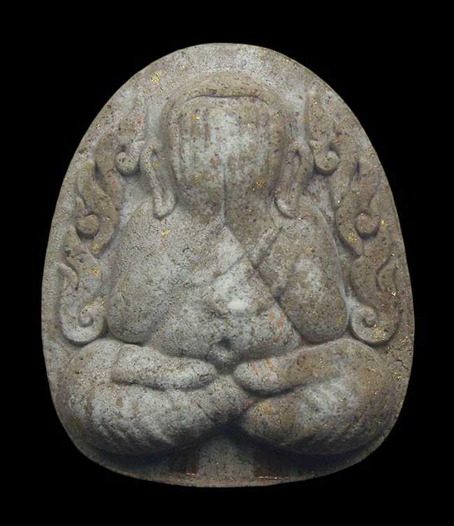 ปิดตากนกข้างบูชาครู หลวงปู่นงค์ วัดบางน้ำชน ก.ท.ม.