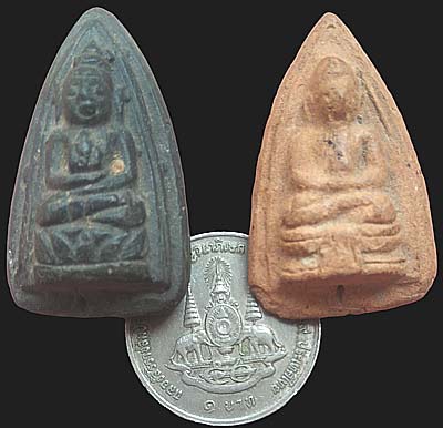 *พระชัยวัฒน์กลีบบัว พิมพ์สมาธิ สมเด็จพระสังฆราชฯ (อยู่ ญาโณทัย) วัดสระเกศฯ กทม. ปี๒๕๐๖*