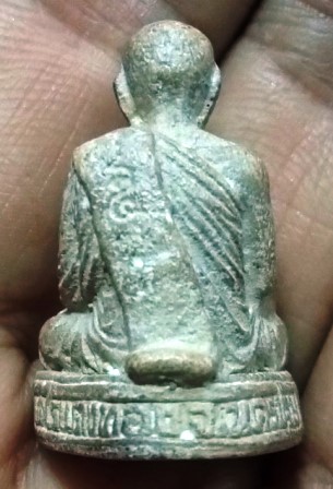 พระผงรูปเหมือนลอยองค์หลวงปู่หลิววัดไร่แตงทอง