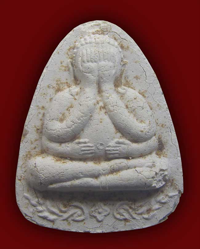 ปิดตาเนื้อผงเกสร หลังยันต์ ใต้ฐานฝังตะกรุดเงิน หลวงปู่ทิม วัดพระขาว อยุธยา ปี 2536