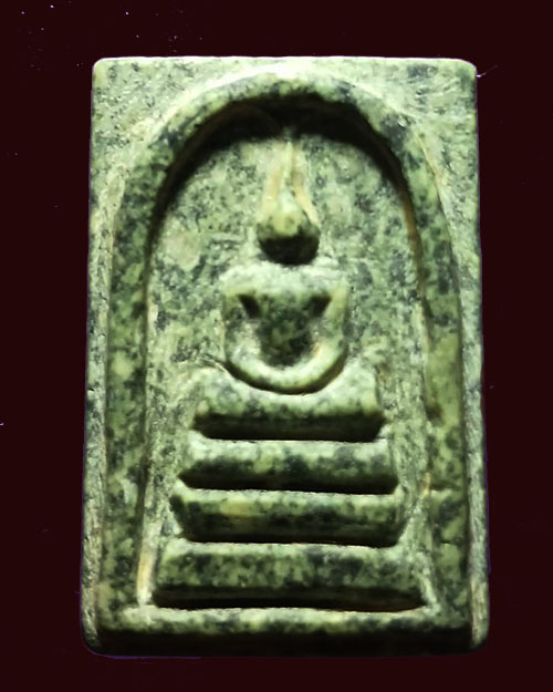 พระหินหยกพิมพ์สมเด็จ หลวงปู่ฟัก(เขาน้อยสามผาน) จังหวัดจันทบุรี  