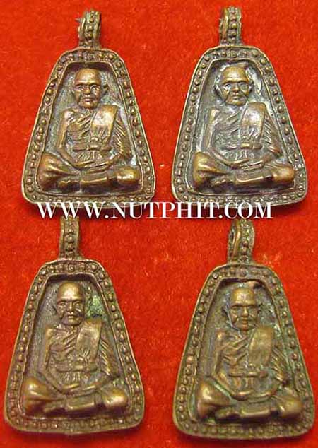 ชุด 4 องค์ หลวงพ่อยิ้ม วัดท่าหลวง จังหวัดพิจิตร*297