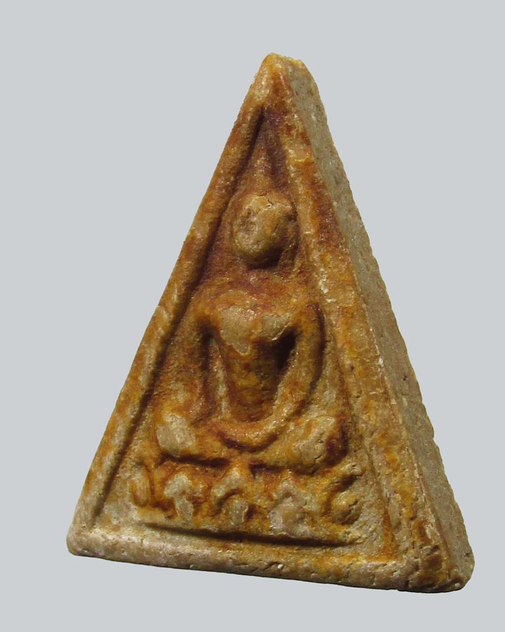 พระสมเด็จแสน ยันต์เล็ก วัดพระพุทธบาท จ.สระบุรี ปี 2518 หลวงพ่อกวยปลุกเสก