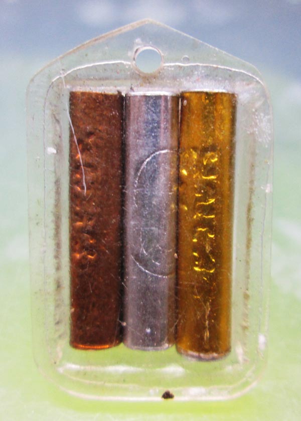 ล็อกเก็ตยันต์หลังตะกรุด เจ้าคุณเสงี่ยม วัดสุวรรณเจดีย์ อยุธยา