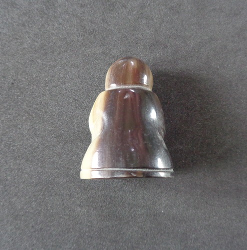 พระปิดตาแกะจากเขาควายเผือก ขนาดกว้าง 2 ซม. สูง 2.5 ซม. สวยครับ