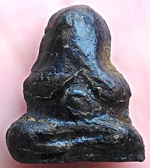 *ปิดตาจิ๋ว แจกแม่ครัว เนื้อผงจุ่มรักดำ หลวงพ่อทองสุข วัดสะพานสูง นนทบุรี*