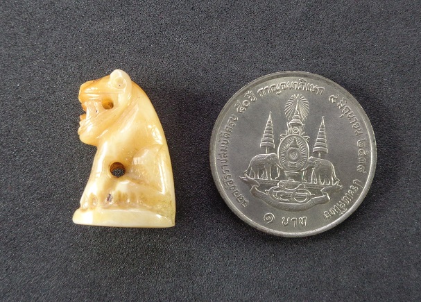 เขี้ยวเสือโปร่งฟ้าหลวงพ่อสาย วัดบางเหี้ยคลองด่าน (วัดสว่างอารมณ์) ปากคลองบางเหี้ย สวยครับ