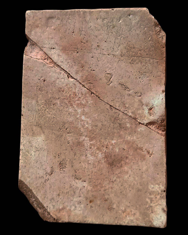 สมเด็จ 7 ชั้น อกร่องหูบายศรี มีซ่อม ขนาดประมาณ 3.8 x 2.6 ซ.ม.เก่าเก็บหลายสิบปี ไม่ทราบเกจิสร้าง