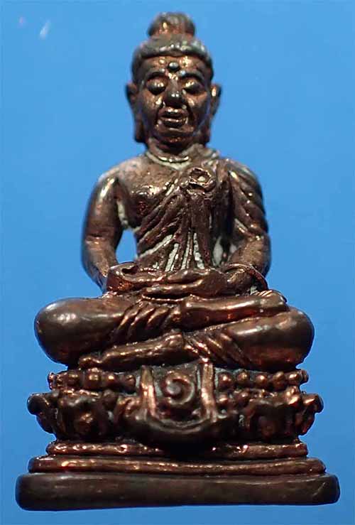 พระชัยวัฒน์ประทานอภัย วัดป่าประดู่ ระยอง พ.ศ.๒๕๑๘ เนื้อนวโลหะ*101