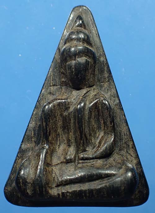 108*สมเด็จนางพญา ไม้พญางิ้วดำ เข่าโค้ง หลวงพ่อเกษมฯ กริ๊บยันกล่อง