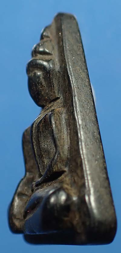 108*สมเด็จนางพญา ไม้พญางิ้วดำ เข่าโค้ง หลวงพ่อเกษมฯ กริ๊บยันกล่อง