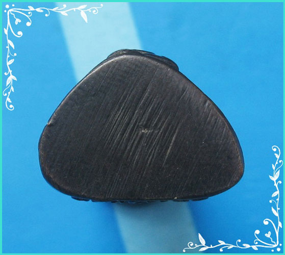 ..ลป.กลั่น วัดอินทราวาส อท. พระรูปหล่อ ลอยองค์ เนื้อสัมฤทธิ์ หลัง ลิงขี่ปลัด..