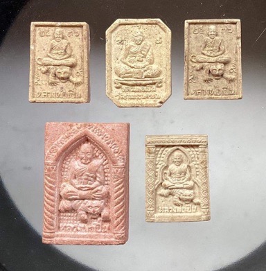 พระเนื้อผง หลวงพ่อเปิ่น วัดบางพระ จ.นครปฐม จัดชุด5องค์ ชุดที่4.