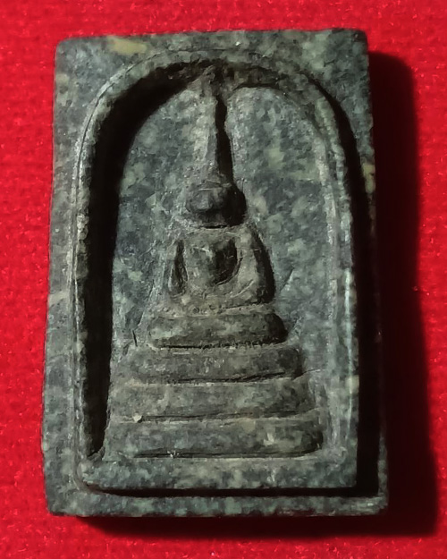 พระหินหยกพิมพ์สมเด็จ หลวงปู่ฟัก(เขาน้อยสามผาน) จังหวัดจันทบุรี  