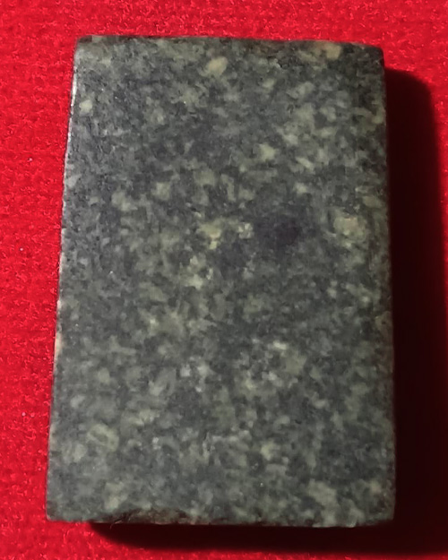 พระหินหยกพิมพ์สมเด็จ หลวงปู่ฟัก(เขาน้อยสามผาน) จังหวัดจันทบุรี  