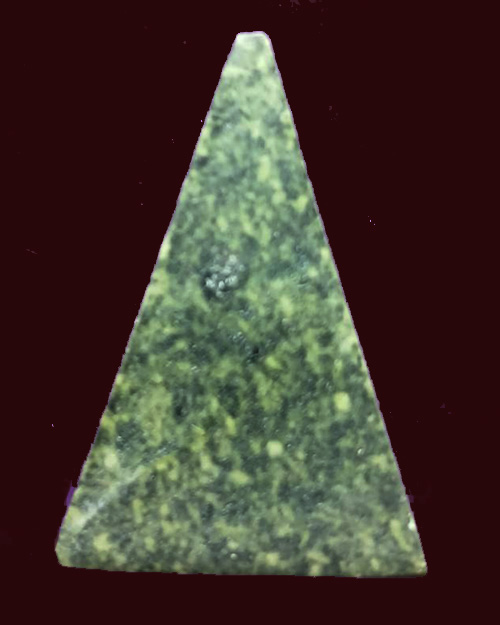 พระหินหยกพิมพ์นางพญา หลวงปู่ฟัก(เขาน้อยสามผาน) จังหวัดจันทบุรี    