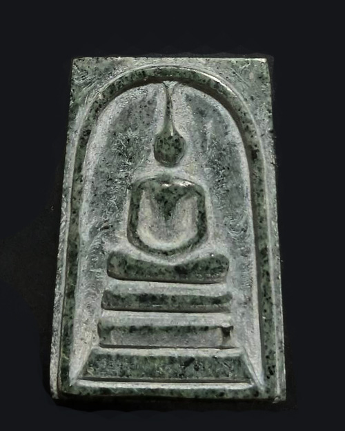 พระหินหยกพิมพ์สมเด็จ หลวงปู่ฟัก(เขาน้อยสามผาน) จังหวัดจันทบุรี  